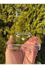 Load image into Gallery viewer, iPhone 17 Pro Max Uyumlu Kılıf İnce Sert Sararmaz Magsafe Kamera Kenarı Koruyucu Dayanıklı Kapak