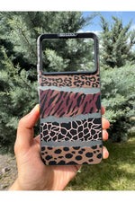 Load image into Gallery viewer, Poco X6 Pro Uyumlu Kılıf Vintage Leopar Desenli Çizgili Metalik Tuşlu Kamera Çıkıntılı Kapak