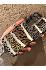 Load image into Gallery viewer, Samsung Galaxy S24 Ultra Uyumlu Kılıf Leopar Desenli Kahverengi Çizgili Metalik Tuşlu Kamera Çıkıntı